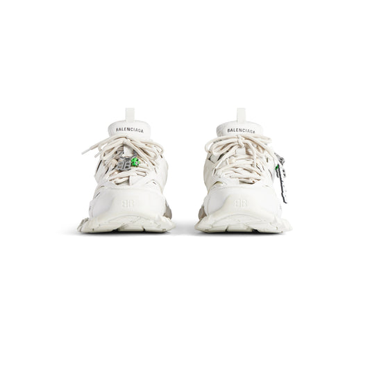 Sneakers Track