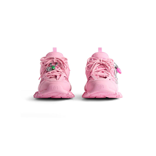 Sneakers Track