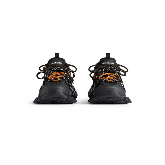 Sneakers Track